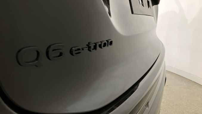 Audi Q6 315kW Quattro 100kWh Black Edition 5dr Auto Electric Estate - Image 28